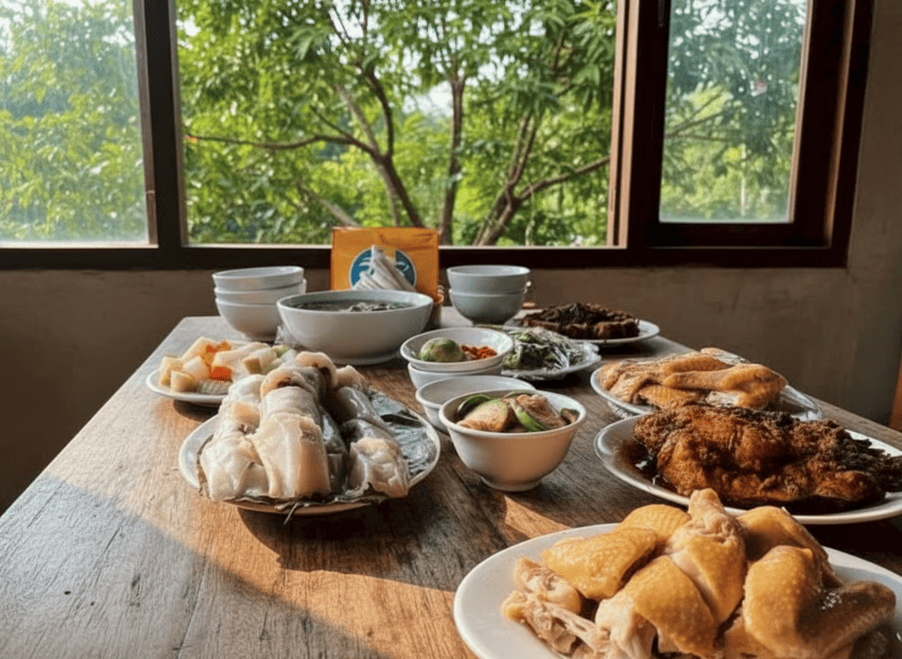 A home-cooked meal prepared for tourists